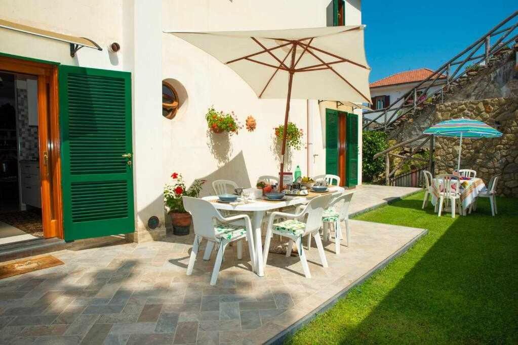 Villa Il Sogno Di Zia Ada Massa Lubrense Exteriör bild