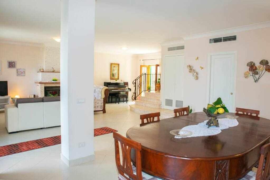 Villa Il Sogno Di Zia Ada Massa Lubrense Exteriör bild